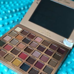 Coffee and Cream eyeshadow pallet